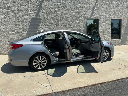 Used 2017 Hyundai Sonata Limited FWD image 16