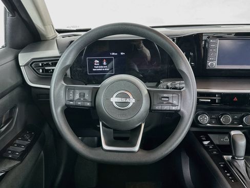Used 2025 Nissan Kicks S FWD image 18