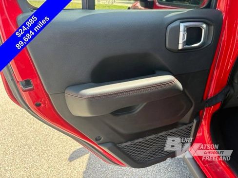 Used 2018 Jeep Wrangler Unlimited Rubicon AWD/4WD image 28