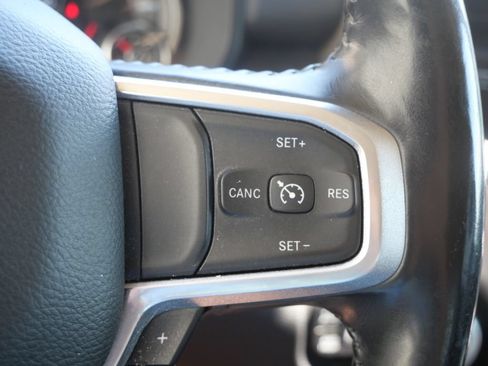 Used 2020 RAM 1500 Laramie AWD/4WD image 29