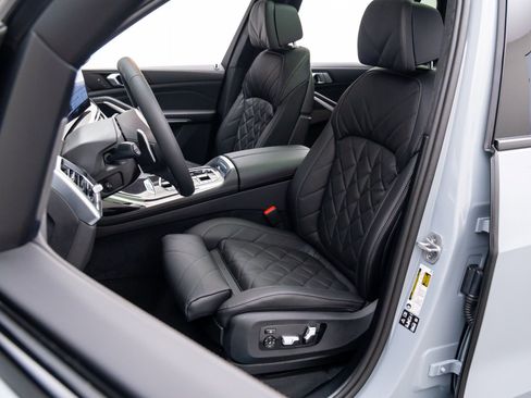 New 2026 BMW X7 xDrive40i AWD/4WD image 16