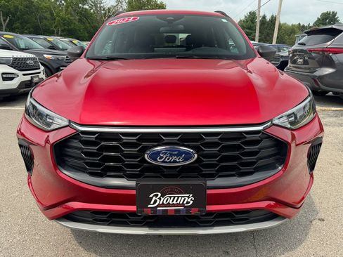 Used 2024 Ford Escape ST-Line w/ Tech Pack #1 AWD/4WD image 2