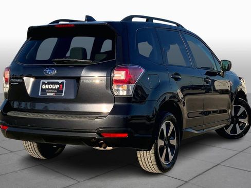 Used 2018 Subaru Forester 2.5i Premium image 12