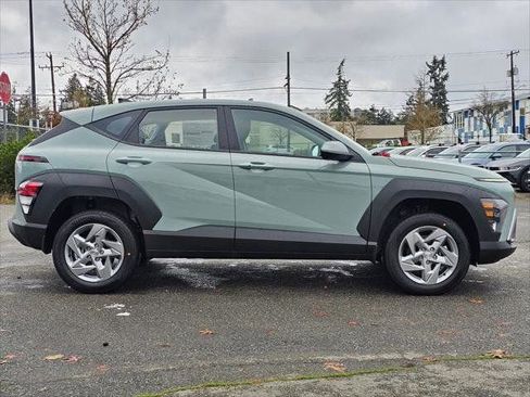 New 2026 Hyundai Kona SE AWD/4WD image 8