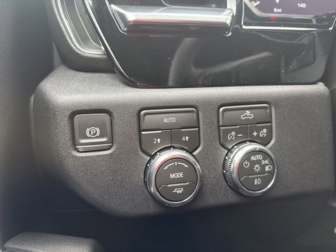 New 2026 GMC Sierra 1500 Elevation w/ Elevation Select Package AWD/4WD image 21