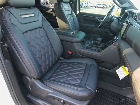 New 2026 GMC Sierra 1500 AT4 w/ AT4 Premium Package AWD/4WD image 25