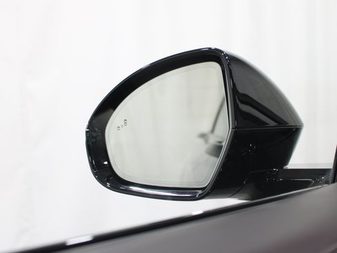 Used 2024 Lincoln Nautilus Black Label AWD/4WD image 11