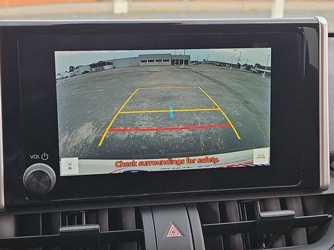 Used 2024 Toyota RAV4 XLE FWD image 17