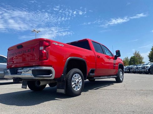 Used 2022 Chevrolet Silverado 2500 LT w/ Convenience Package AWD/4WD image 7