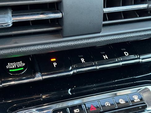 Used 2023 Lincoln Corsair FWD image 22