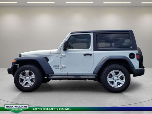 Used 2019 Jeep Wrangler Sport AWD/4WD image 7
