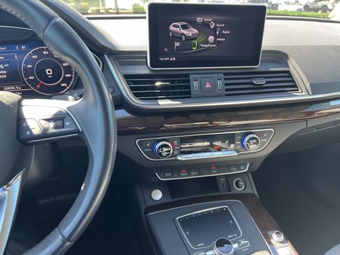 Used 2018 Audi Q5 2.0T Premium Plus AWD/4WD image 18