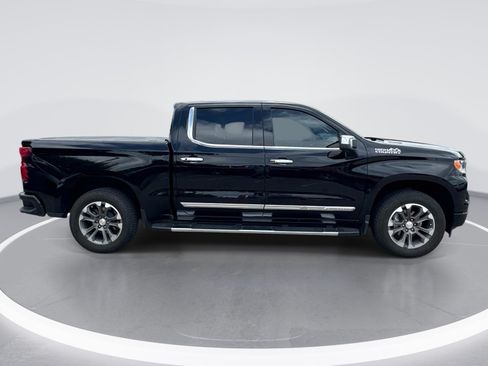 Used 2023 Chevrolet Silverado 1500 High Country AWD/4WD image 9