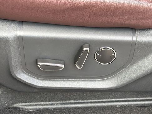 Used 2024 Ford Expedition Max Limited image 25