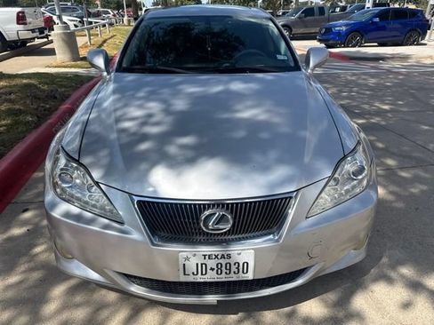 Used 2007 Lexus IS 250 w/ Premium Pkg RWD image 5