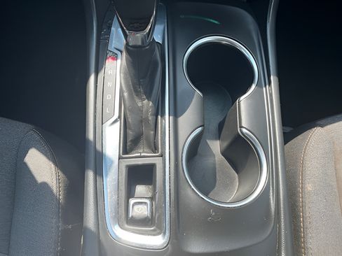 Used 2022 Chevrolet Equinox LT FWD image 30