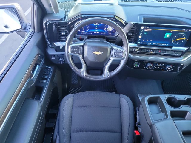 Used 2022 Chevrolet Silverado 1500 LT RWD image 7