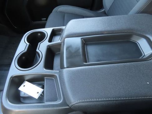 Used 2023 GMC Sierra 1500 SLE image 36