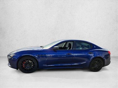Used 2019 Maserati Ghibli S GranSport image 8