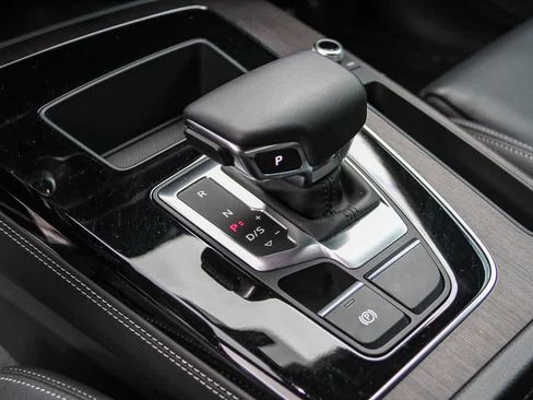 Used 2023 Audi Q5 2.0T Premium Plus w/ Premium Plus Package AWD/4WD image 19