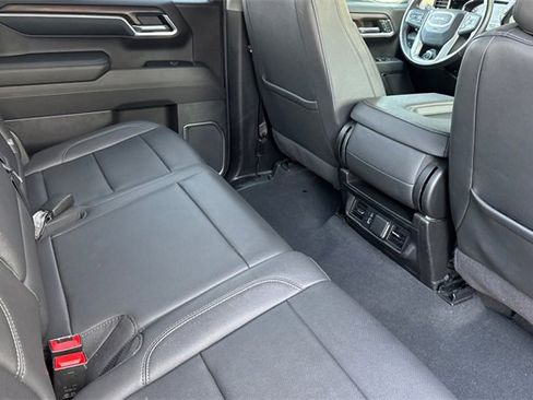 Used 2025 GMC Sierra 1500 SLT image 18