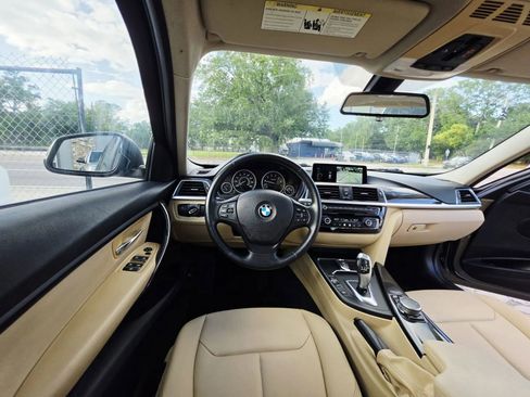 Used 2017 BMW 320i Sedan image 18