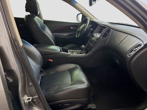 Used 2011 INFINITI EX35 Journey w/ Premium Pkg image 33