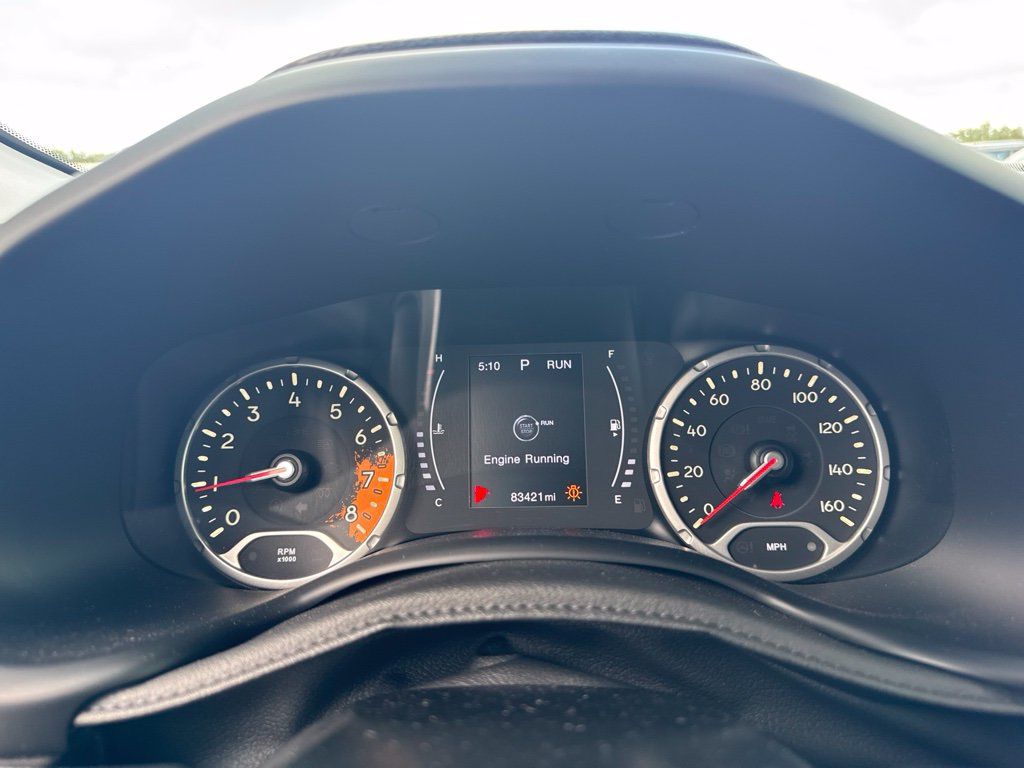 Used 2017 Jeep Renegade Altitude FWD image 13