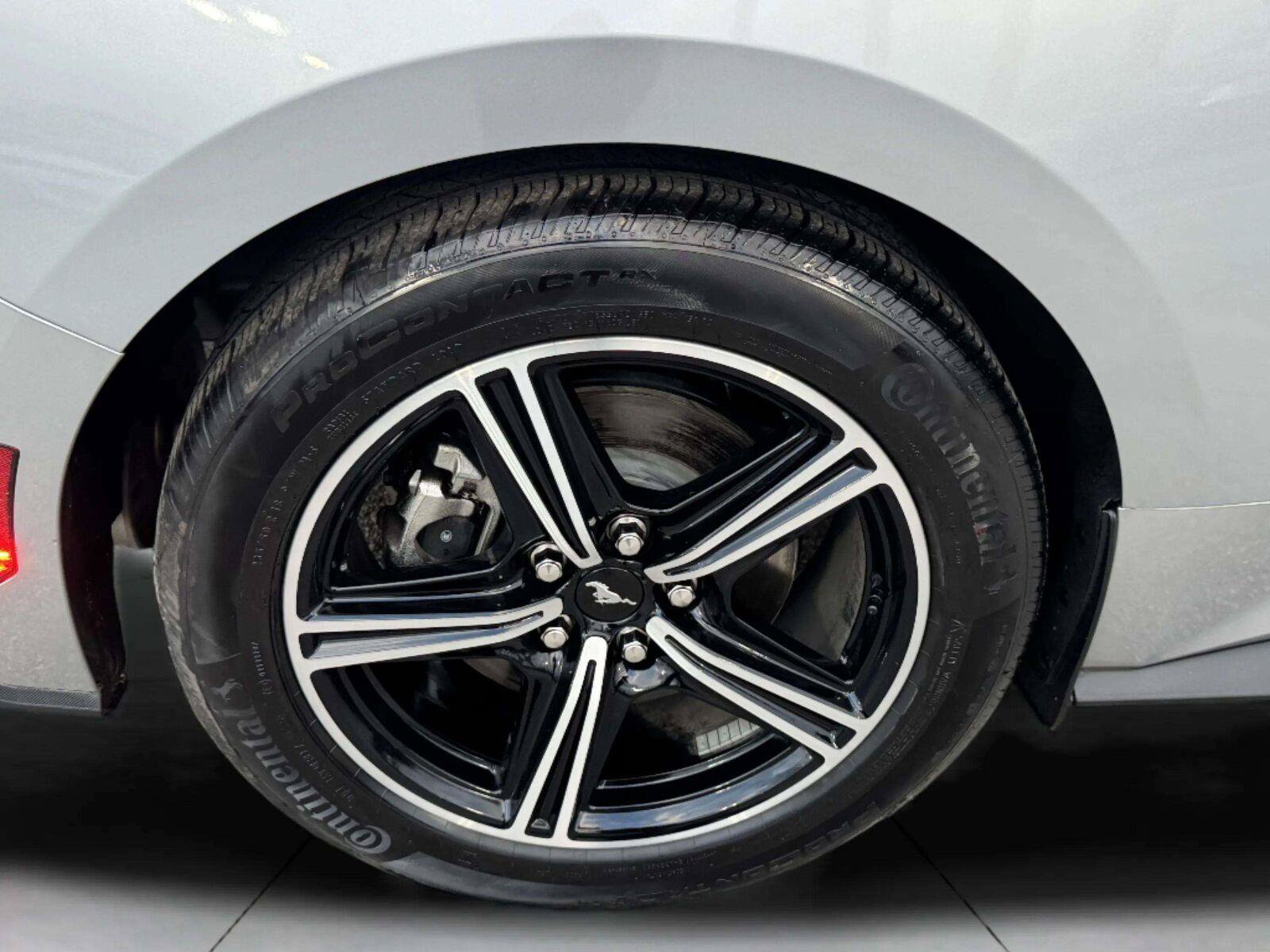 Used 2025 Ford Mustang Premium RWD image 43