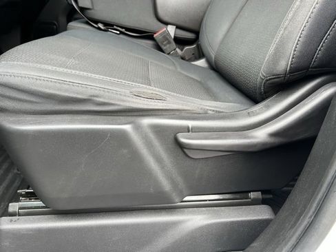 Used 2020 Chevrolet Silverado 2500 Custom w/ Custom Convenience Package image 11