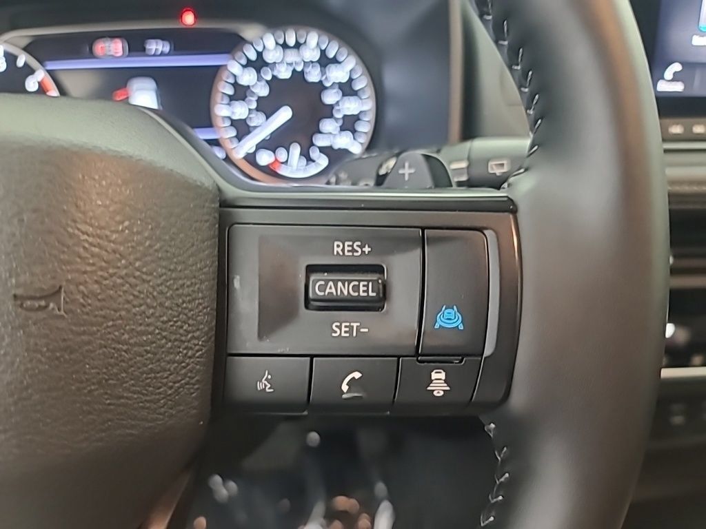 Used 2026 Nissan Rogue SV AWD/4WD image 29