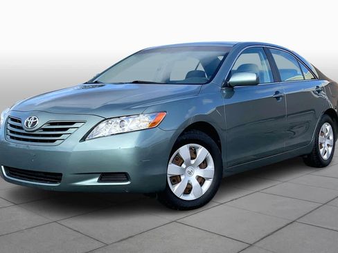 Used 2008 Toyota Camry LE image 1