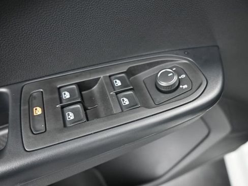 New 2026 Volkswagen Taos S image 13