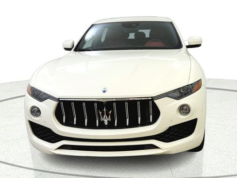 Used 2023 Maserati Levante GT AWD/4WD image 2