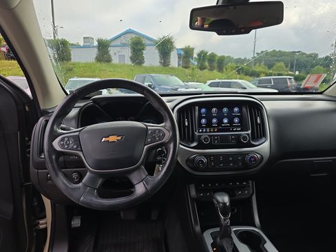Used 2022 Chevrolet Colorado ZR2 AWD/4WD image 17