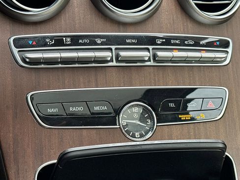 Used 2019 Mercedes-Benz C 300 Sedan image 19