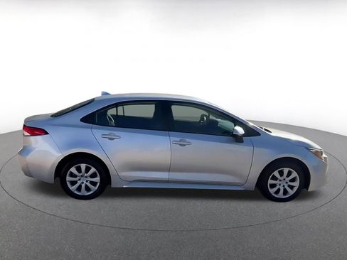 Used 2025 Toyota Corolla LE image 12