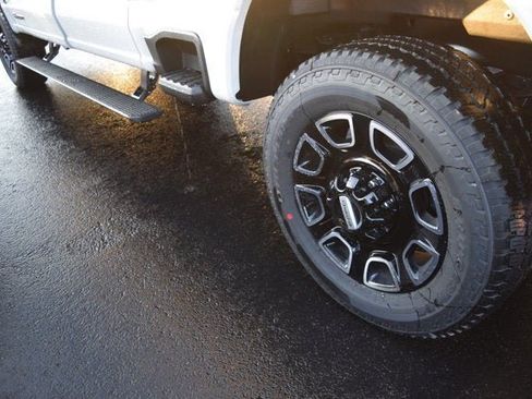 New 2026 Ford F350 Platinum image 4