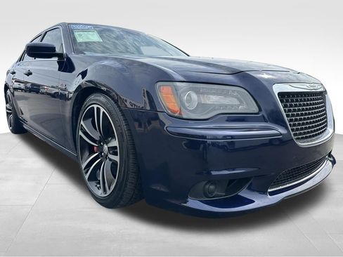 Used 2014 Chrysler 300 SRT8 Core w/ Harman/Kardon Audio Group image 8
