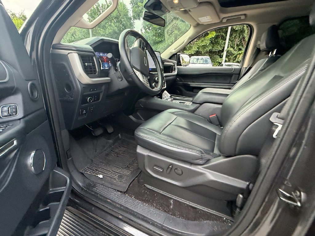 Used 2023 Ford Expedition Max XLT RWD image 10