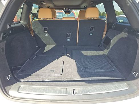 Used 2024 Jeep Grand Cherokee Summit AWD/4WD image 9