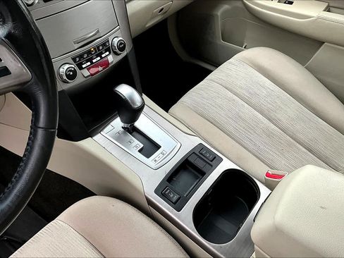 Used 2013 Subaru Legacy 2.5i Premium w/ All-Weather Pkg image 16
