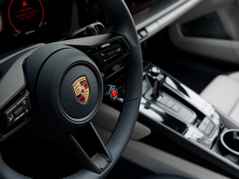 Certified 2026 Porsche 911 Targa 4 GTS image 26