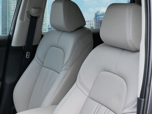 New 2026 Honda HR-V EX-L image 16