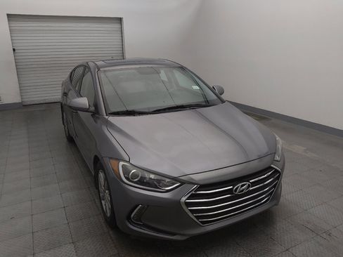 Used 2018 Hyundai Elantra Value Edition FWD image 14