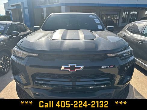 Used 2024 Chevrolet Colorado ZR2 w/ ZR2 Convenience Package III AWD/4WD image 14