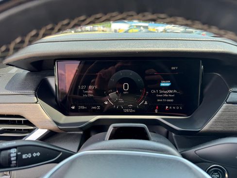 Certified 2025 GMC Acadia Denali w/ Super Cruise Package image 17