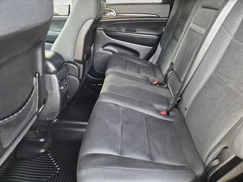 Used 2014 Jeep Grand Cherokee Laredo w/ Quick Order Package 23E AWD/4WD image 16
