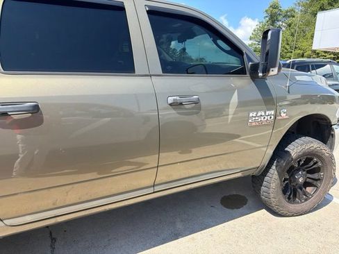 Used 2015 RAM 2500 Tradesman w/ Chrome Appearance Group AWD/4WD image 13