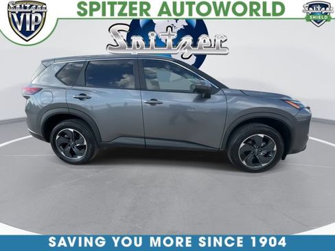 Used 2024 Nissan Rogue SV image 10